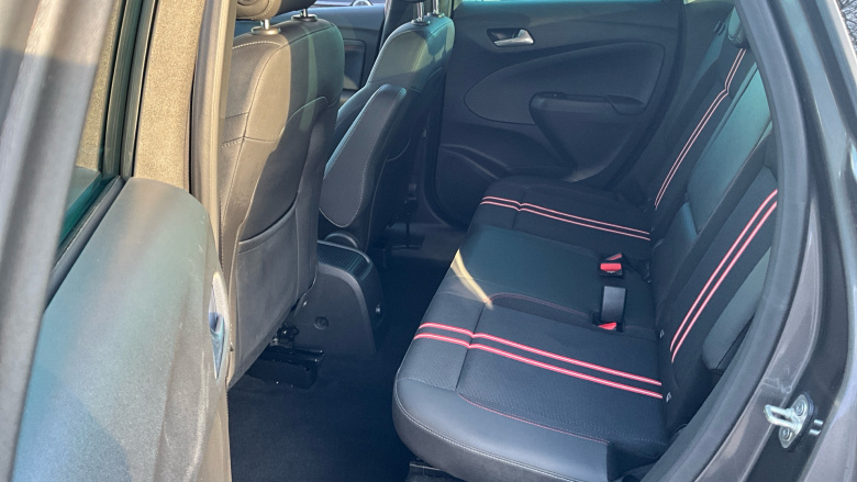 Vauxhall Crossland 1.2 Turbo SRi Nav 5dr Petrol Hatchback